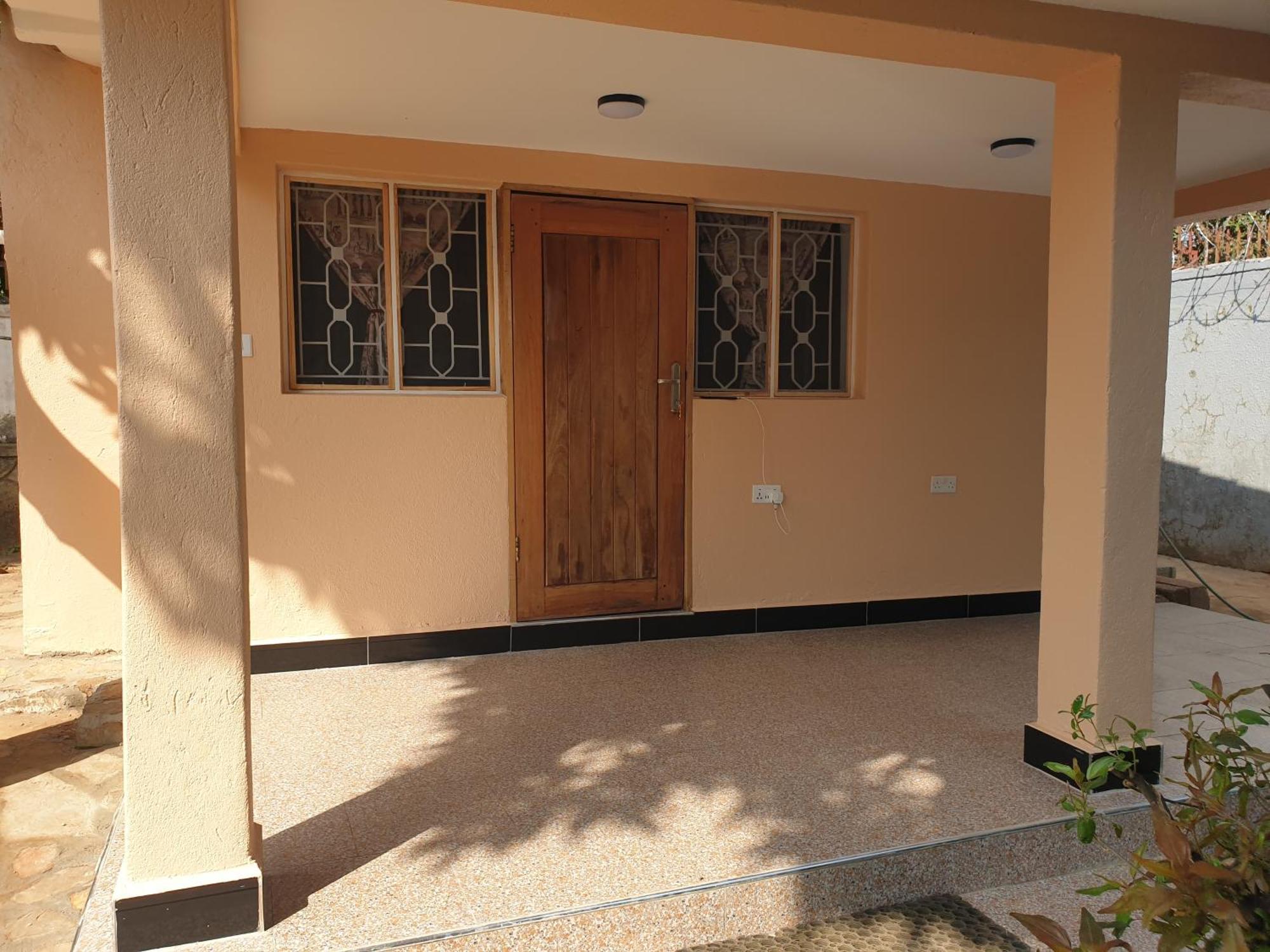 Alison & Dave'S Guesthouse Entebbe Eksteriør bilde